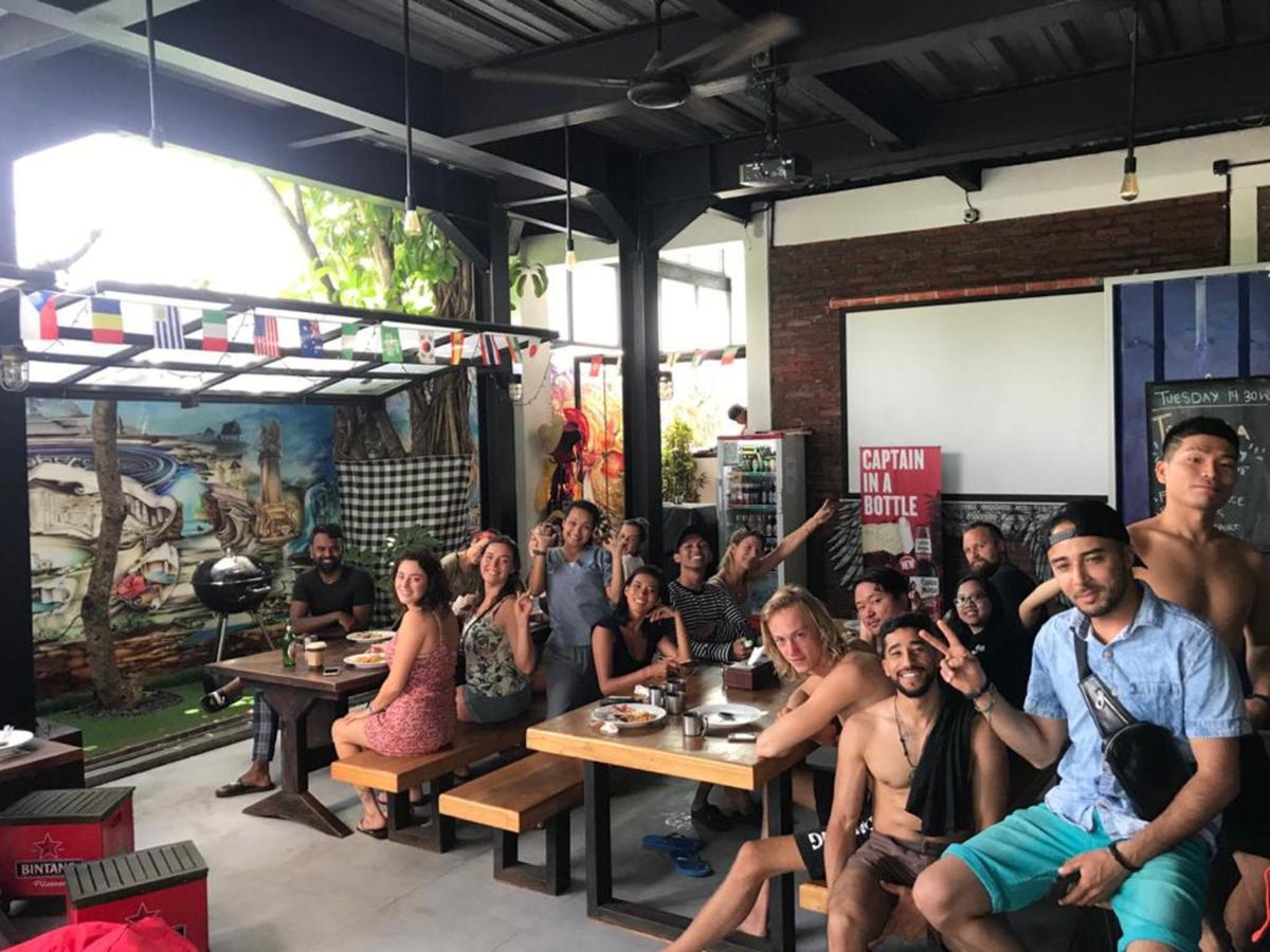 D'Gobers Hostel Seminyak By Gumilang Hospitality ภายนอก รูปภาพ