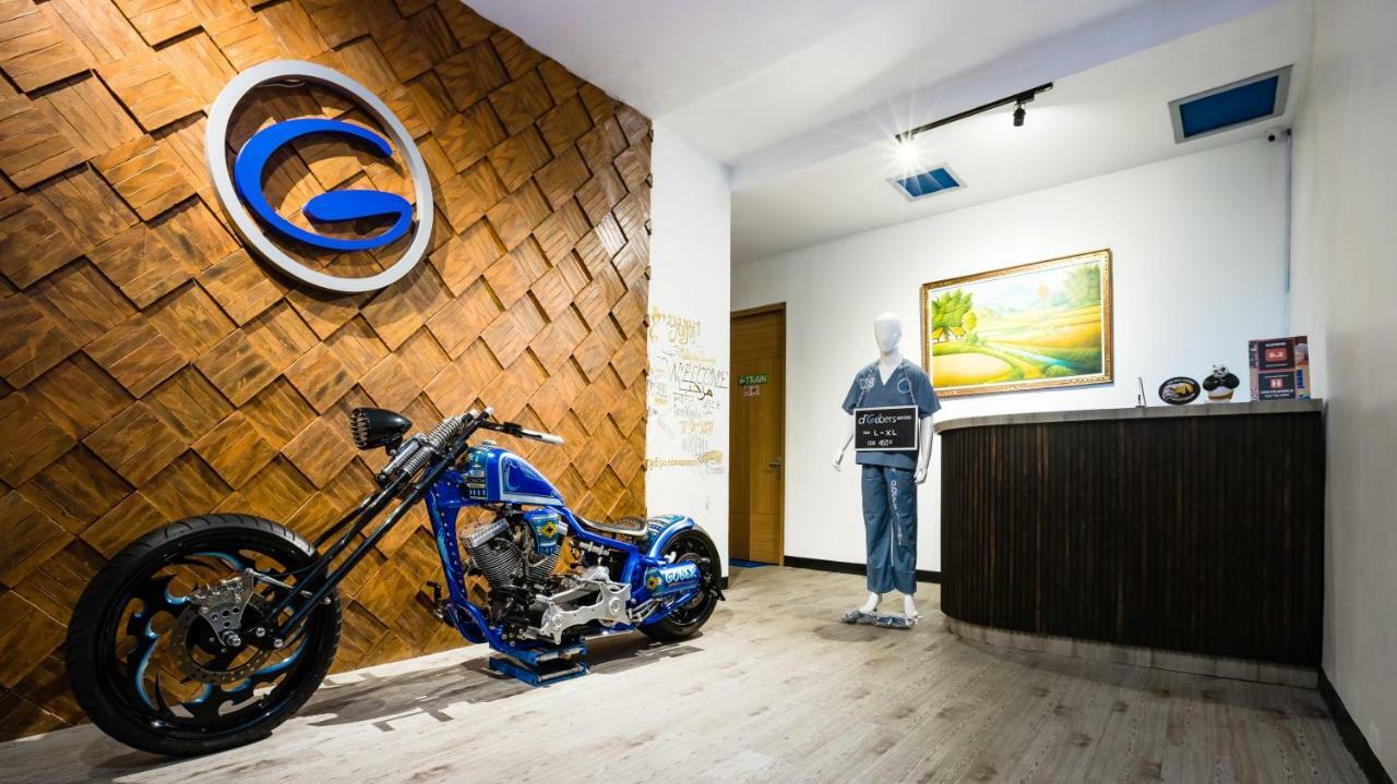 D'Gobers Hostel Seminyak By Gumilang Hospitality ภายนอก รูปภาพ