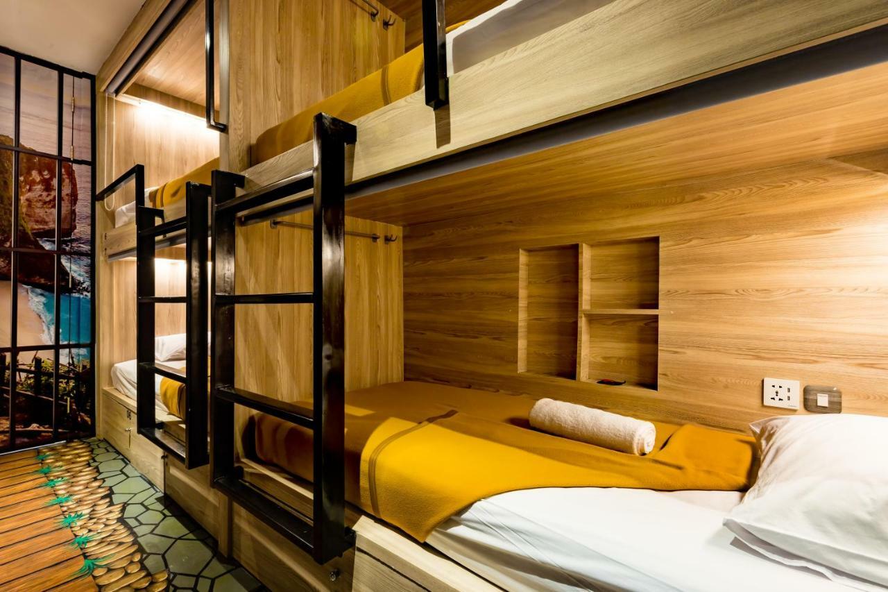 D'Gobers Hostel Seminyak By Gumilang Hospitality ภายนอก รูปภาพ